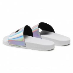 Mules Et Sandales Mules / Sandales De Bain KARL LAGERFELD - KL80905 Iridescent Rubber Argent 10 Mules Et Sandales Mules / Sandales De Bain KARL LAGERFELD - KL80905 Iridescent Rubber Argent -KARL LAGERFELD Soldes 0000208041935 02 rz