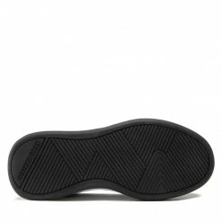 Chaussures Basses Sneakers KARL LAGERFELD - KL62044 White Lthr W/Black Blanc, Noir -KARL LAGERFELD Soldes 04 0000301365501 is